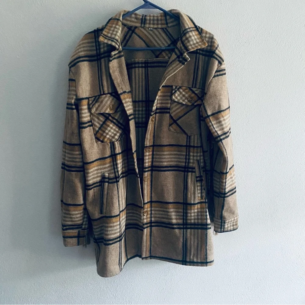 N/A boutique tan